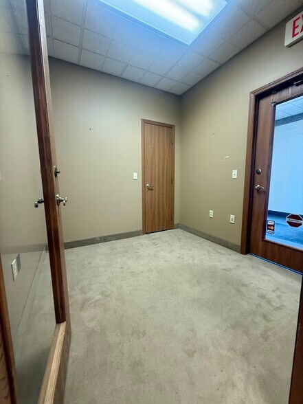 More Photos Of 2240 E Hill Rd, Grand Blanc Medical For Lease