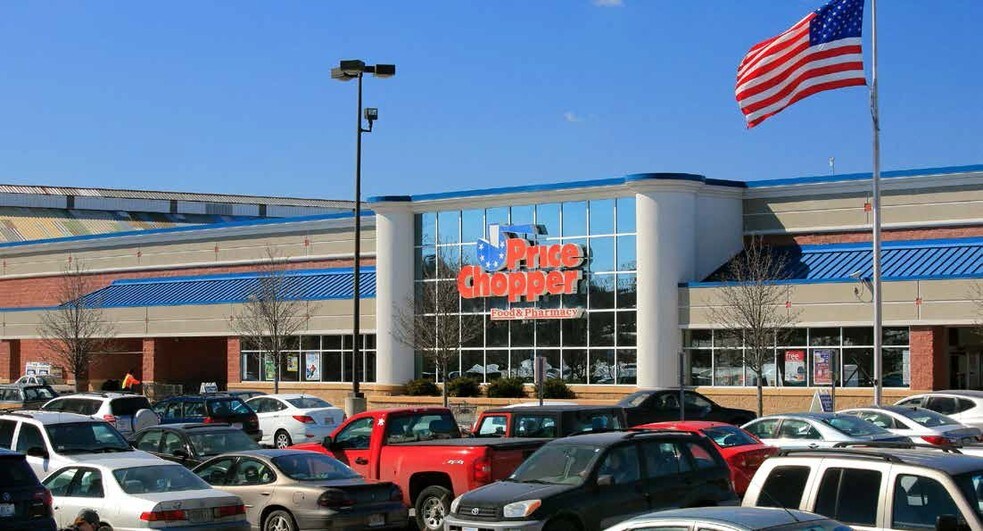 Primary Photo Of 50 Cambridge St, Worcester Supermarket For Lease