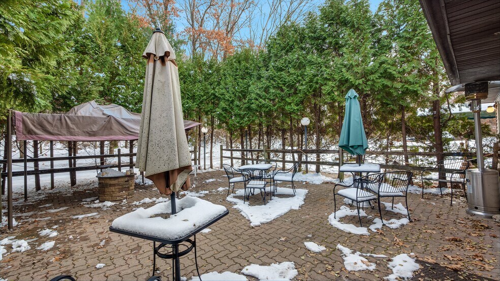 More Photos Of 12227-12229 Seymour Rd, Grass Lake Restaurant For Sale