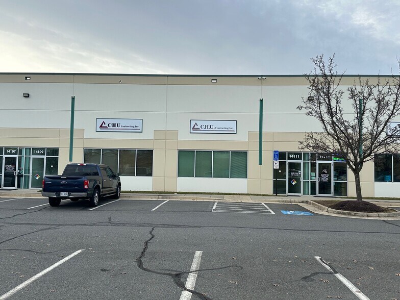 More Photos Of 14101-14121 Mariah Ct, Chantilly Light Manufacturing For Lease