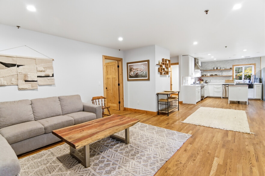 More Photos Of 107 Sacramento St, Nevada City Restaurant For Sale