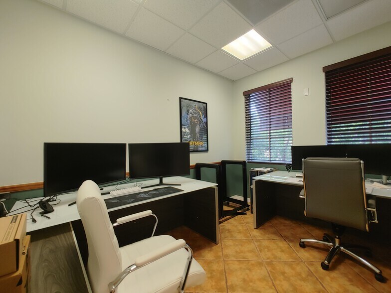 More Photos Of 5491 N University Dr, Coral Springs Office For Lease