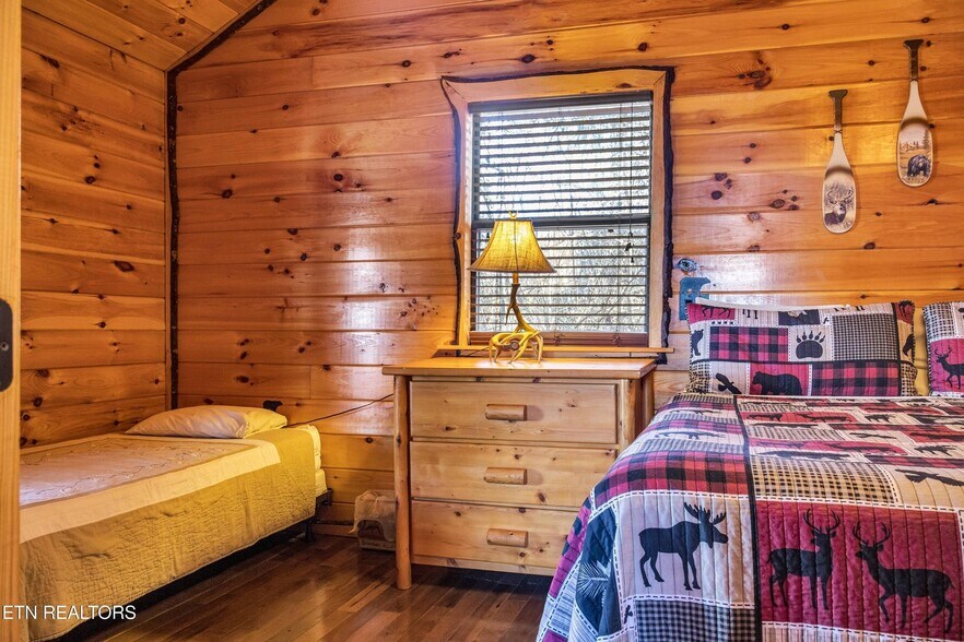 More Photos Of 1012 Highway 165, Tellico Plains Hospitality For Sale