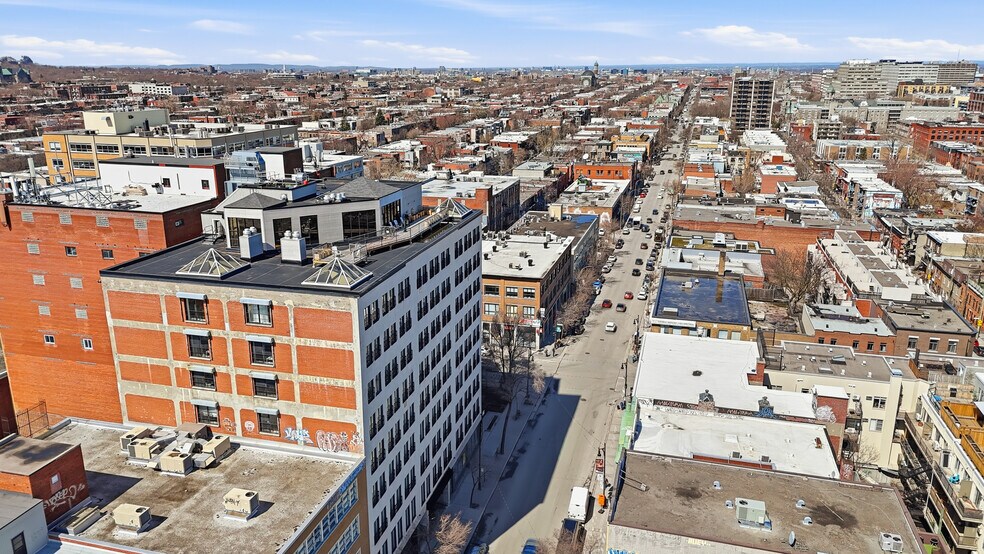 More Photos Of 4446 Boul Saint-Laurent, Montréal Loft Creative Space For Lease