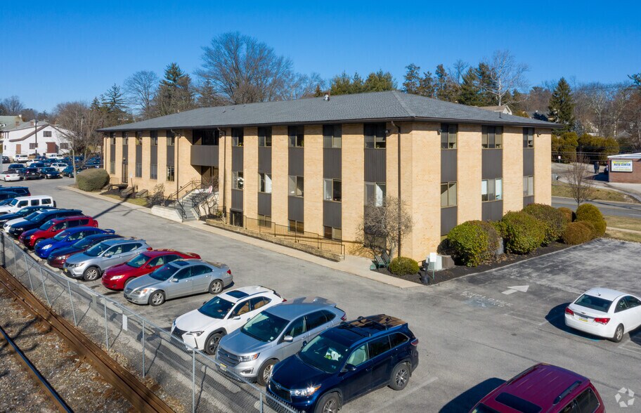 Primary Photo Of 600 Haverford Rd, Haverford Township Medical For Lease