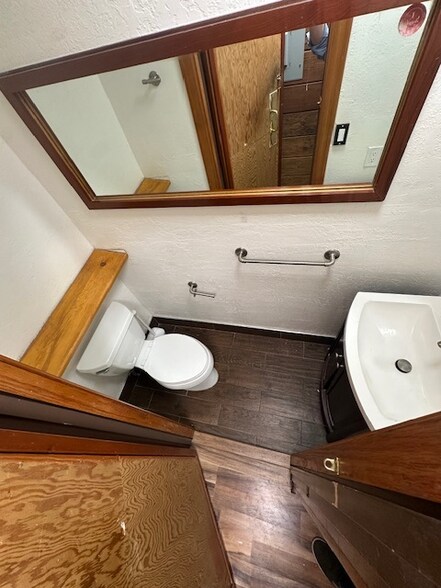 More Photos Of 19-71 Joseph Ct, San Rafael Unknown For Lease