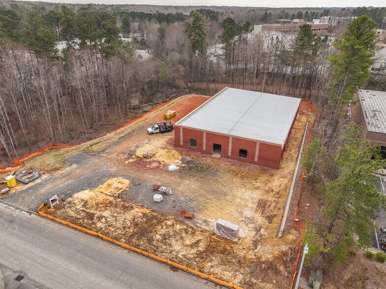 More Photos Of 1061 Classic Rd, Apex Light Distribution For Lease
