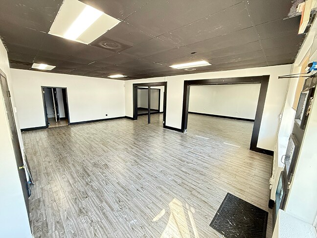 More Photos Of 3800 S Shepherd Dr, Houston Unknown For Lease