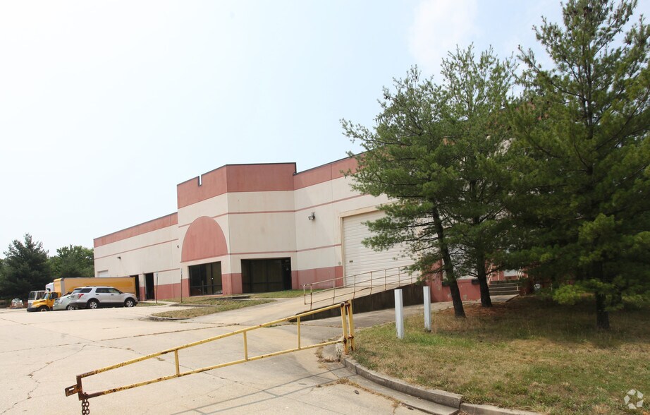 More Photos Of 3100 Kaverton Rd, Forestville Warehouse For Lease