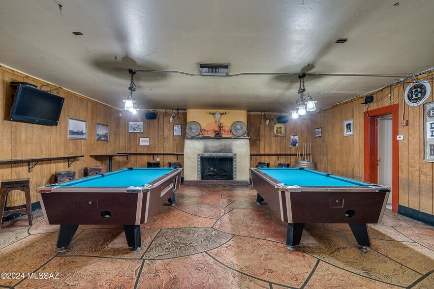 More Photos Of 3000 S Mission Rd, Tucson Storefront Retail Residential For Sale