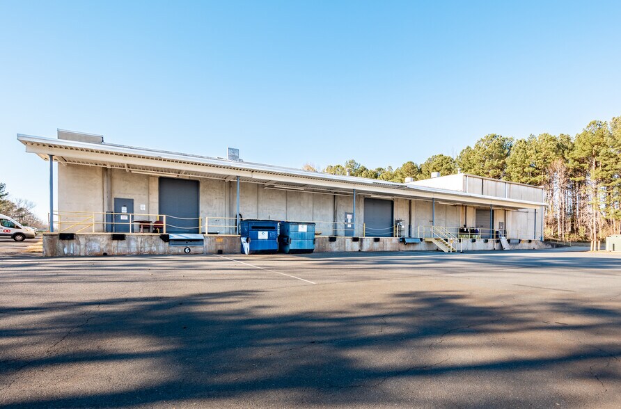 More Photos Of 8805 South Blvd, Charlotte Industrial For Sale