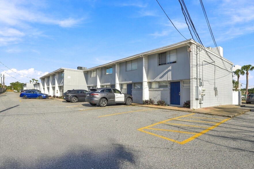 More Photos Of 1010 N Fiske Blvd, Cocoa Apartments For Sale