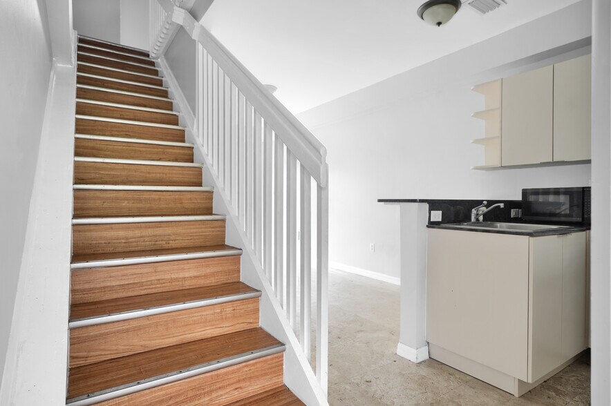 More Photos Of 1421 SW 3rd St, Miami Apartments For Sale