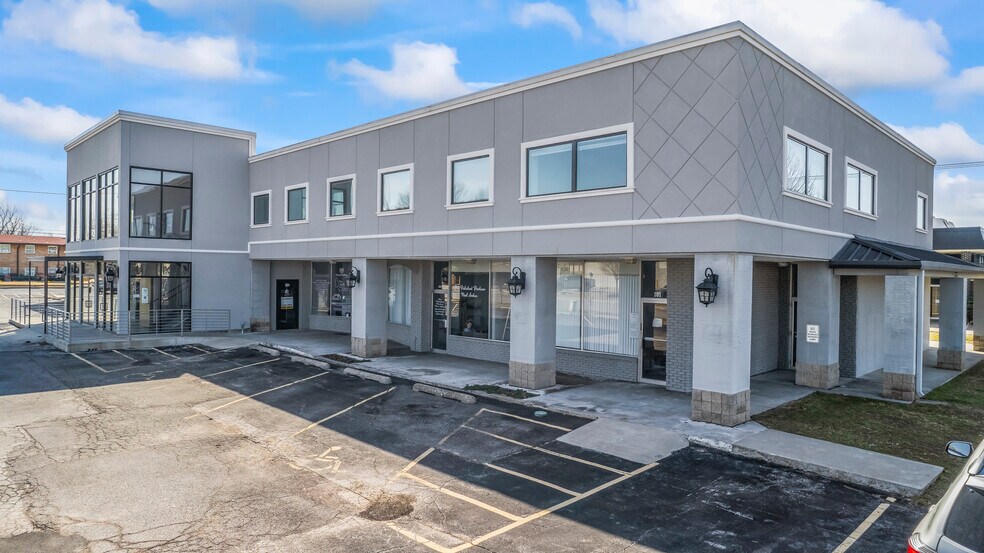 More Photos Of 3336 E 32nd St, Tulsa Medical For Lease