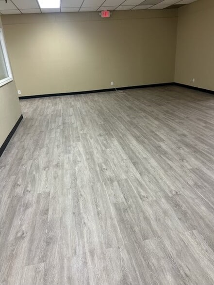 More Photos Of 2501 Commerce, Houston Warehouse For Lease