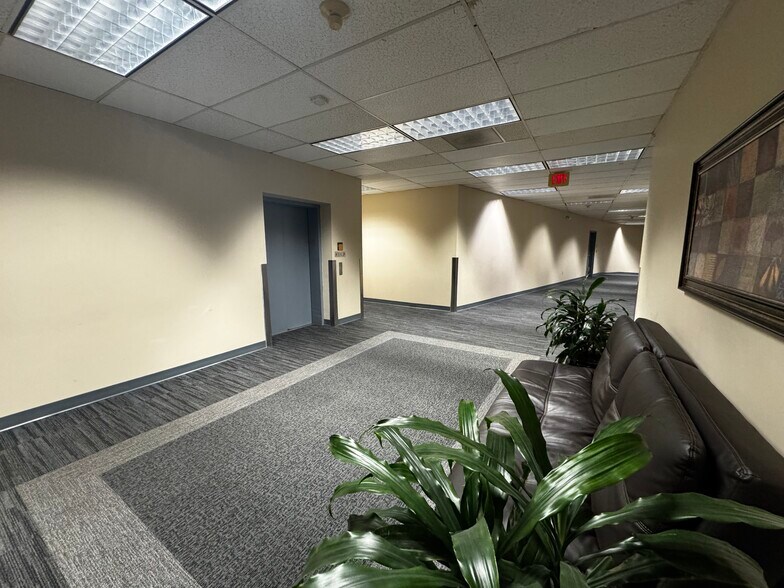 More Photos Of 1628 Browning Rd, Columbia Loft Creative Space For Lease