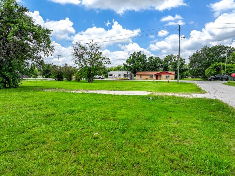More Photos Of 604 E Broad St, Forney Office Residential For Sale