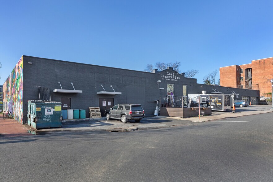 Primary Photo Of 327 S St NE, Washington Warehouse For Lease