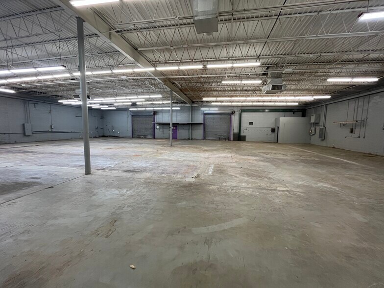 More Photos Of 298 Willis St, Gaffney Manufacturing For Sale