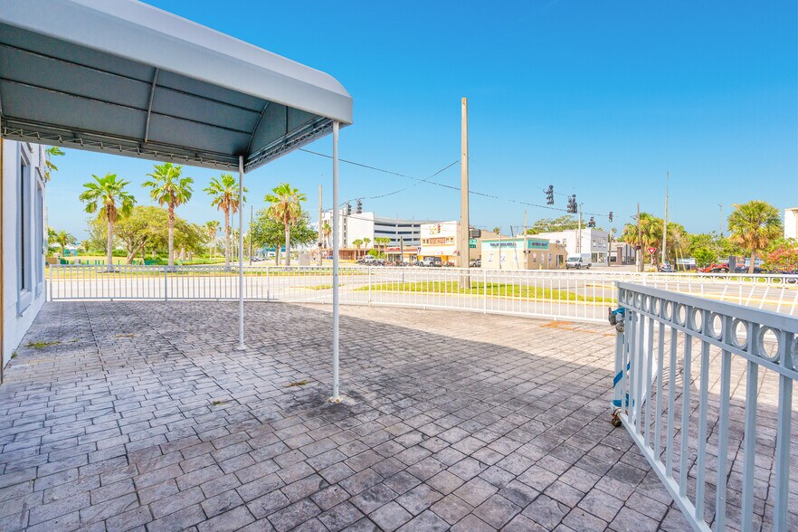 More Photos Of 118 Fairview Ave, Daytona Beach Freestanding For Sale