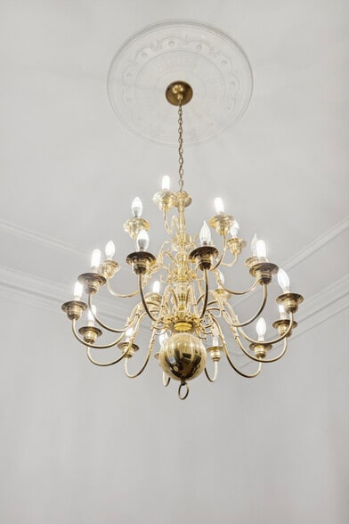 More Photos Of 1325 Spruce St, Philadelphia Hotel For Sale