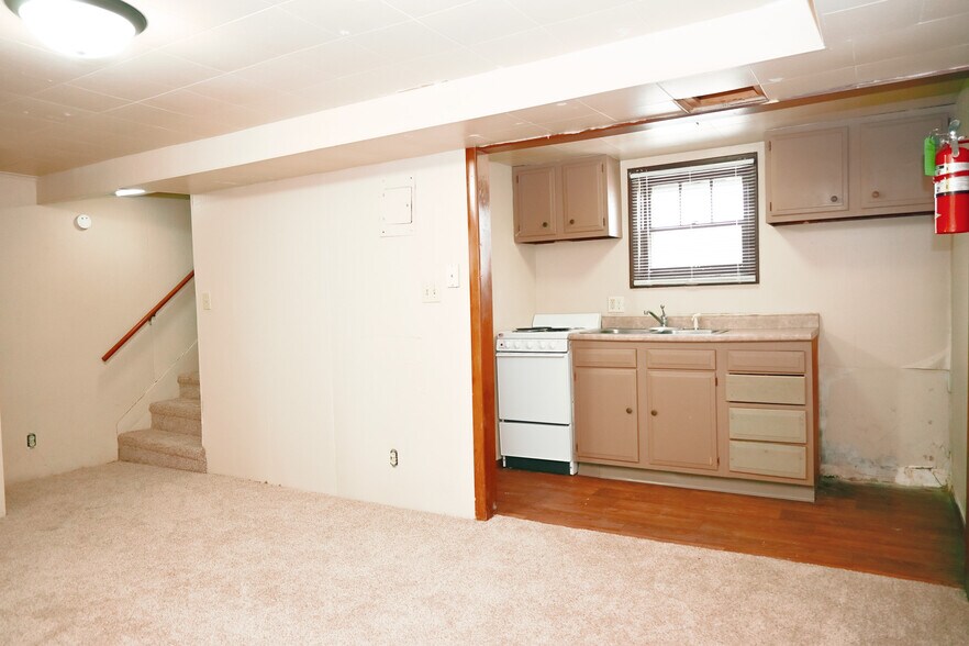 More Photos Of 1220 N Front St, Crookston Apartments For Sale