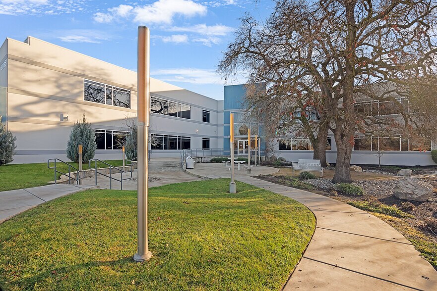 More Photos Of 9355 E Stockton Blvd, Elk Grove Office For Sale