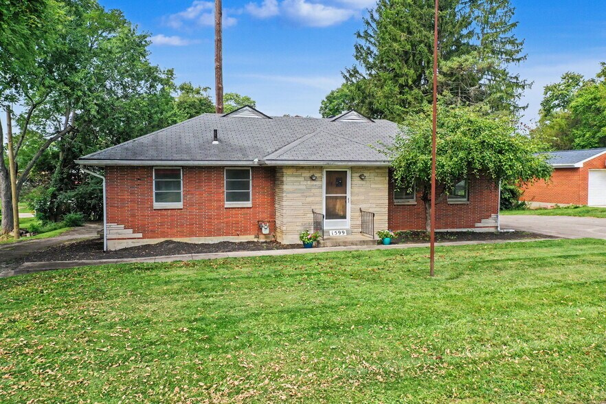 More Photos Of 1599 N Central Dr, Beavercreek Office For Sale