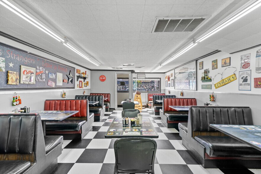 Primary Photo Of 89 S Main St, Brigham City Restaurant For Sale