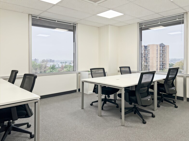 More Photos Of 205 S Whiting St, Alexandria Coworking Space
