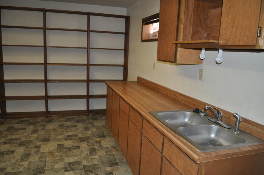 More Photos Of 924 5th St, Eureka Office Residential For Sale