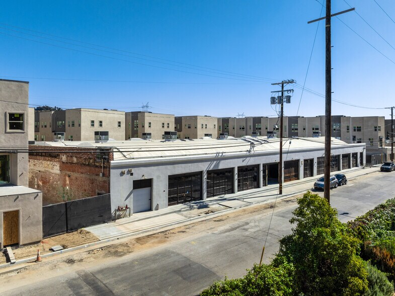 More Photos Of 1801 Blake Ave, Los Angeles Flex For Lease