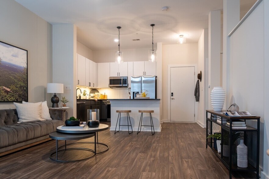 More Photos Of 810 E 7th St, Charlotte Apartments For Lease