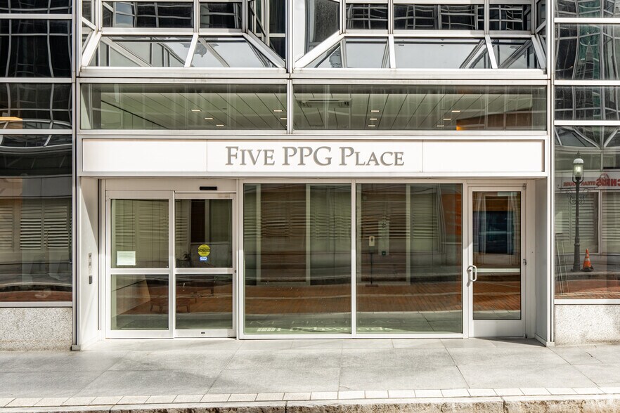 More Photos Of 5 Ppg Pl, Pittsburgh Office For Lease