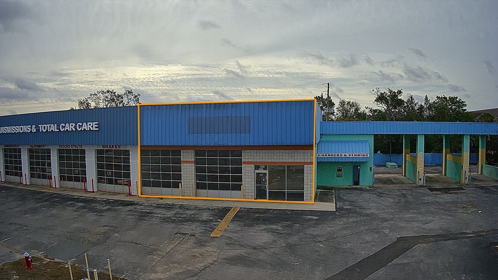 More Photos Of 7006-7010 Ridge Rd, Port Richey Auto Repair For Lease