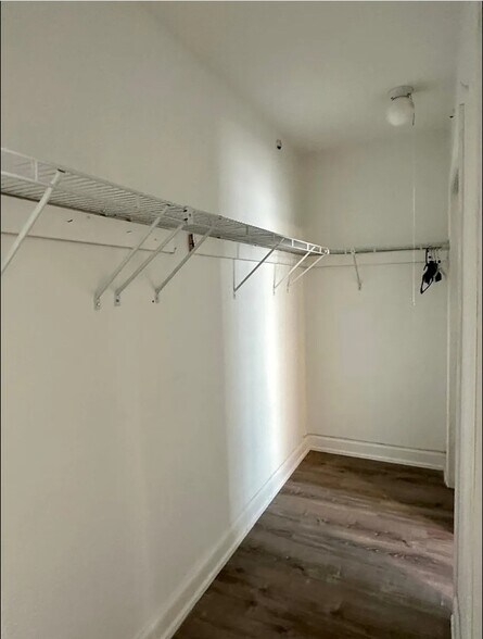 More Photos Of 11th St., Miami Beach Apartments For Sale