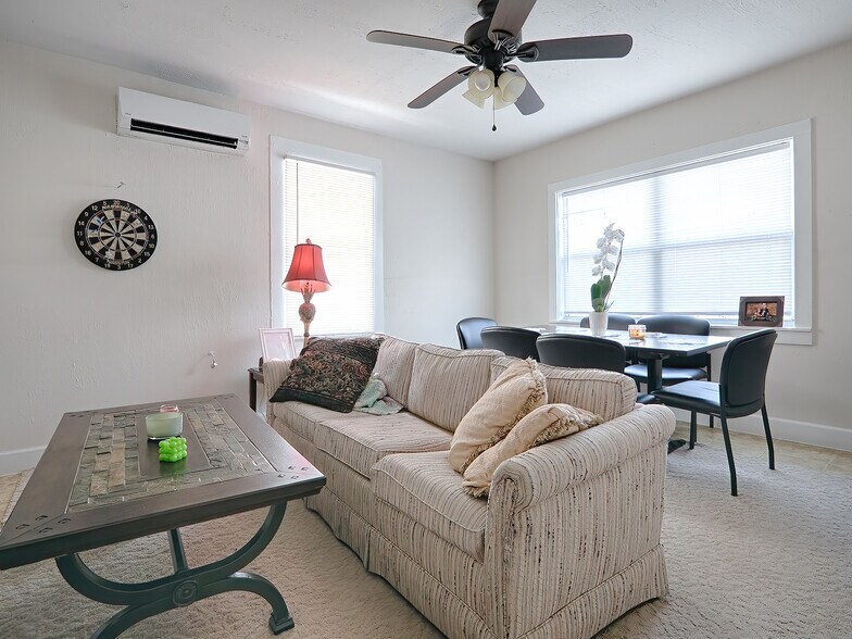 More Photos Of 422 E Citrus Ave, Eustis Multifamily For Sale