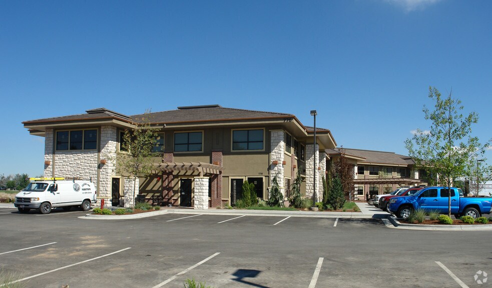 More Photos Of 776 E Riverside Dr, Eagle Office For Lease