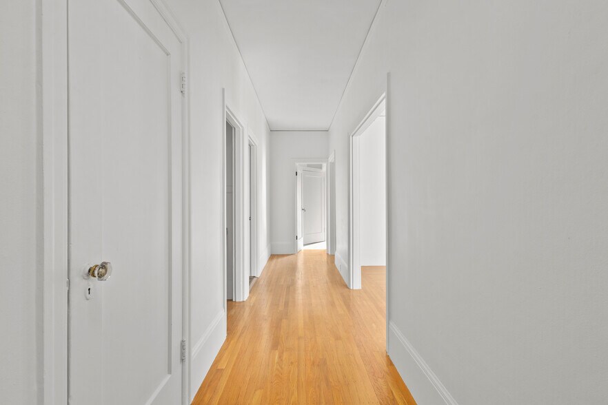 More Photos Of 2924 Claremont Ave, Berkeley Apartments For Sale