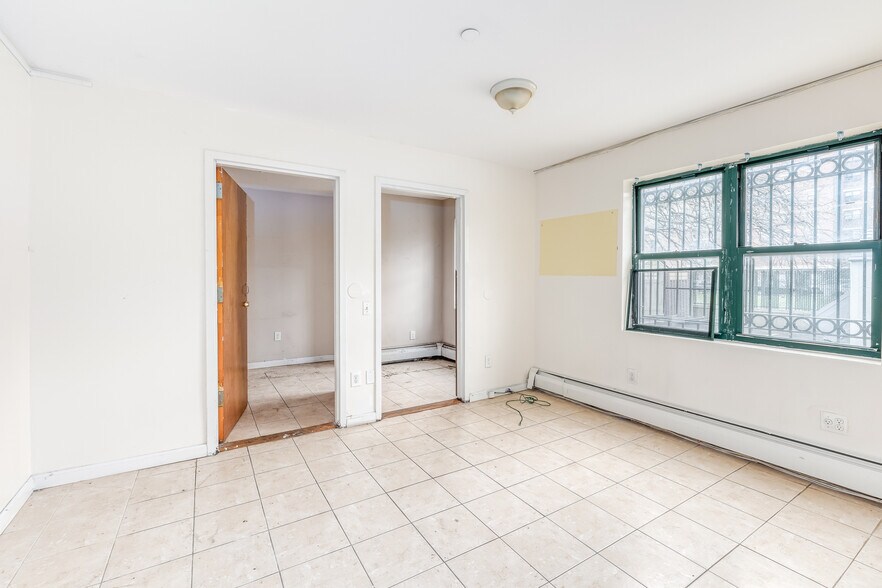 More Photos Of 311 Beach 53rd St, Far Rockaway Apartments For Sale