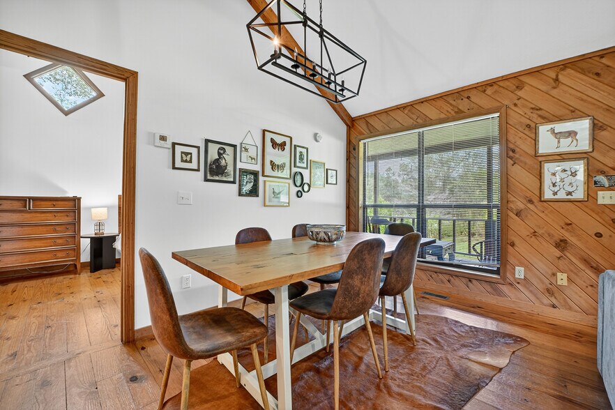 More Photos Of 77 Alpine Way, Blairsville Hotel For Sale