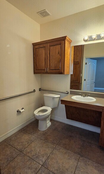 More Photos Of 3000 Joe Dimaggio Blvd, Round Rock Office Residential For Lease