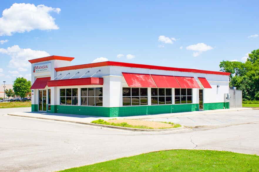 More Photos Of 2007 Hughes Rd, Madison Fast Food For Sale