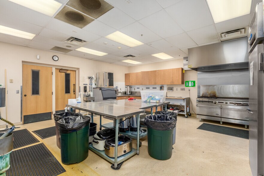 More Photos Of 655 E University Dr, Mesa Schools For Sale