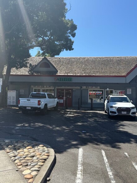 More Photos Of 38003 Mission Blvd, Fremont Storefront For Lease