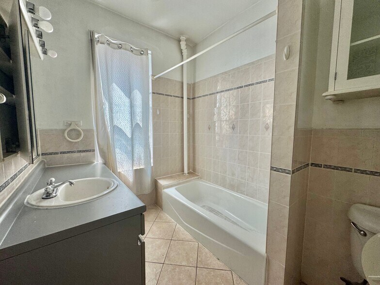 More Photos Of 103 Havemeyer St, Brooklyn Apartments For Sale