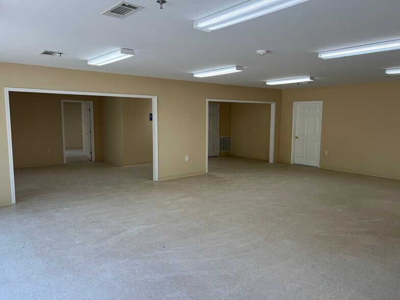 More Photos Of 4388 Sudderth Rd, Buford Warehouse For Sale