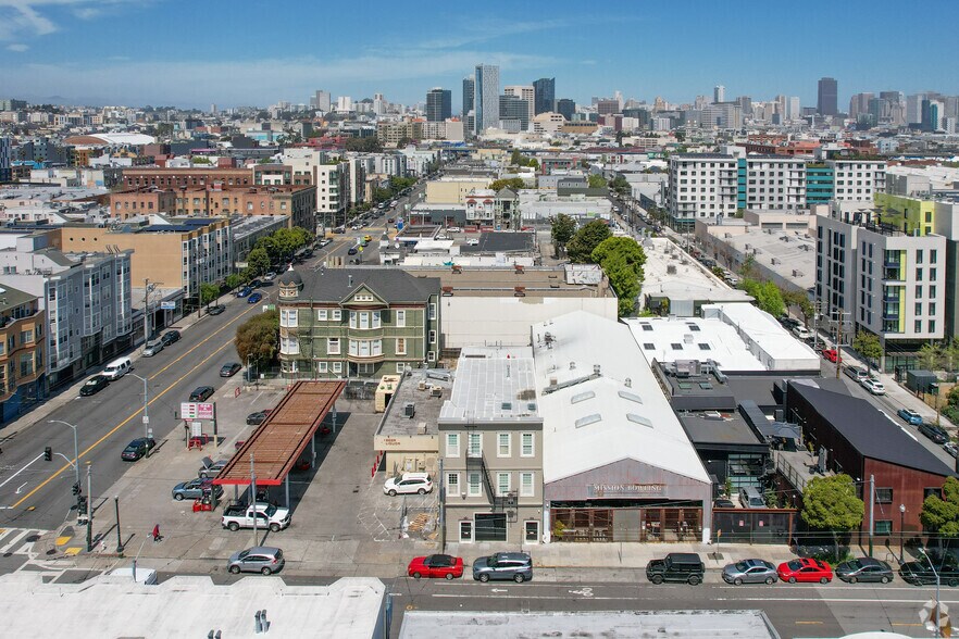 More Photos Of 3178-3180 17th St, San Francisco Loft Creative Space For Lease