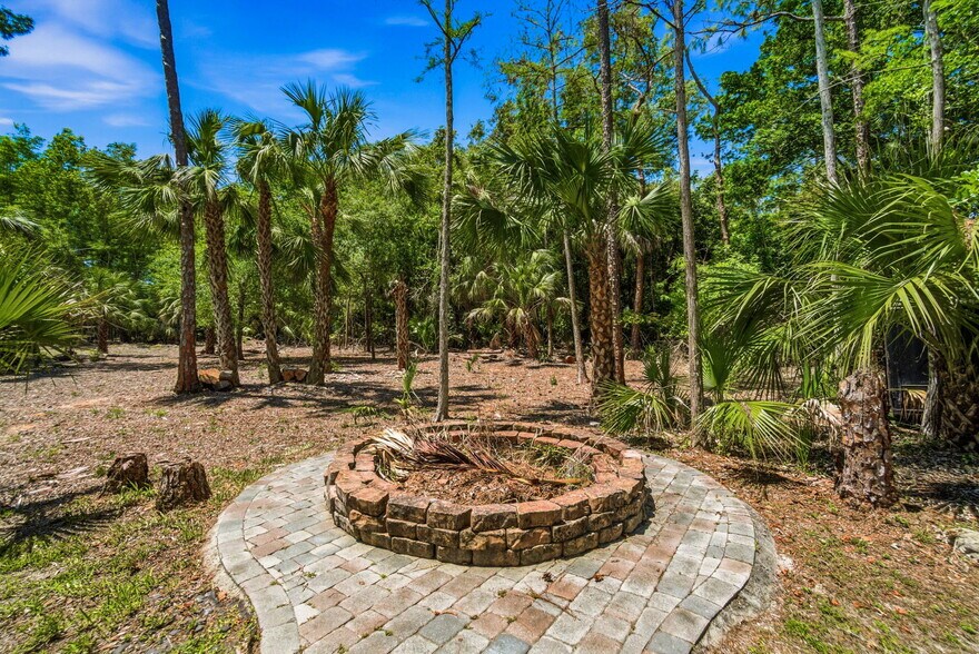 More Photos Of 4120 3rd Ave NW, Naples Apartments For Sale