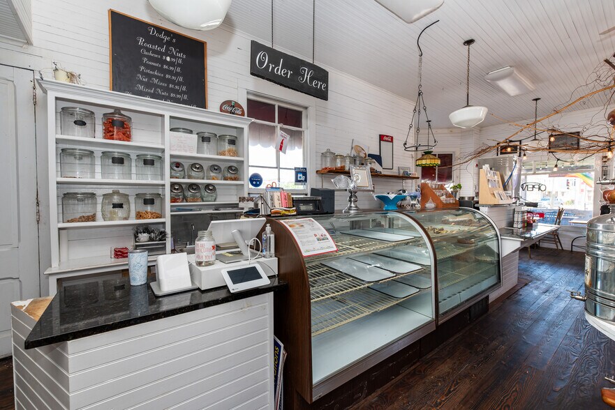 More Photos Of 55 Chestnut St, Elmer Convenience Store For Sale